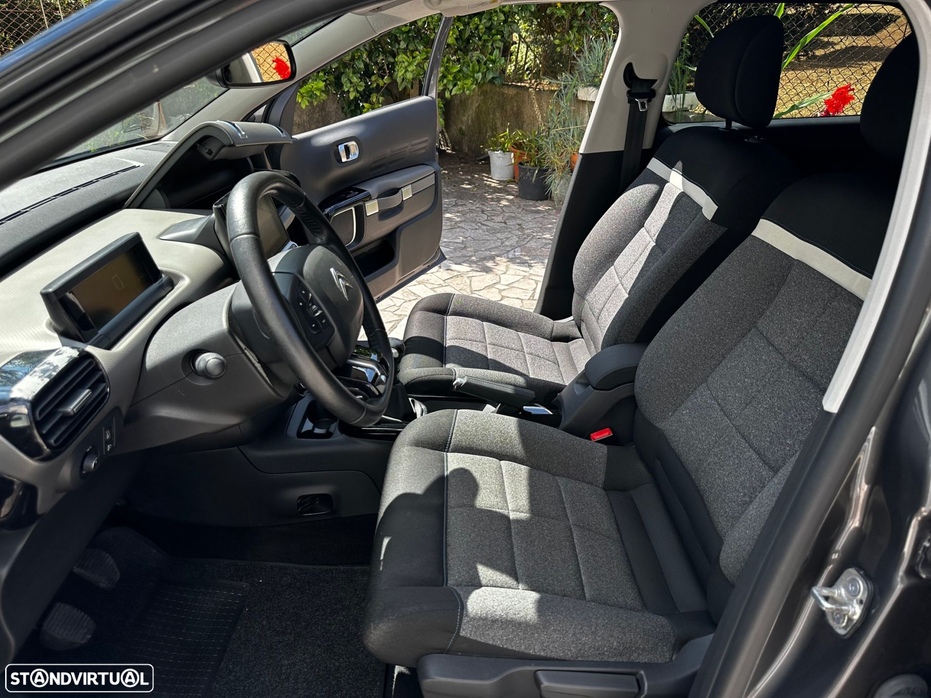 Citroën C4 1.2 PureTech Live - 37