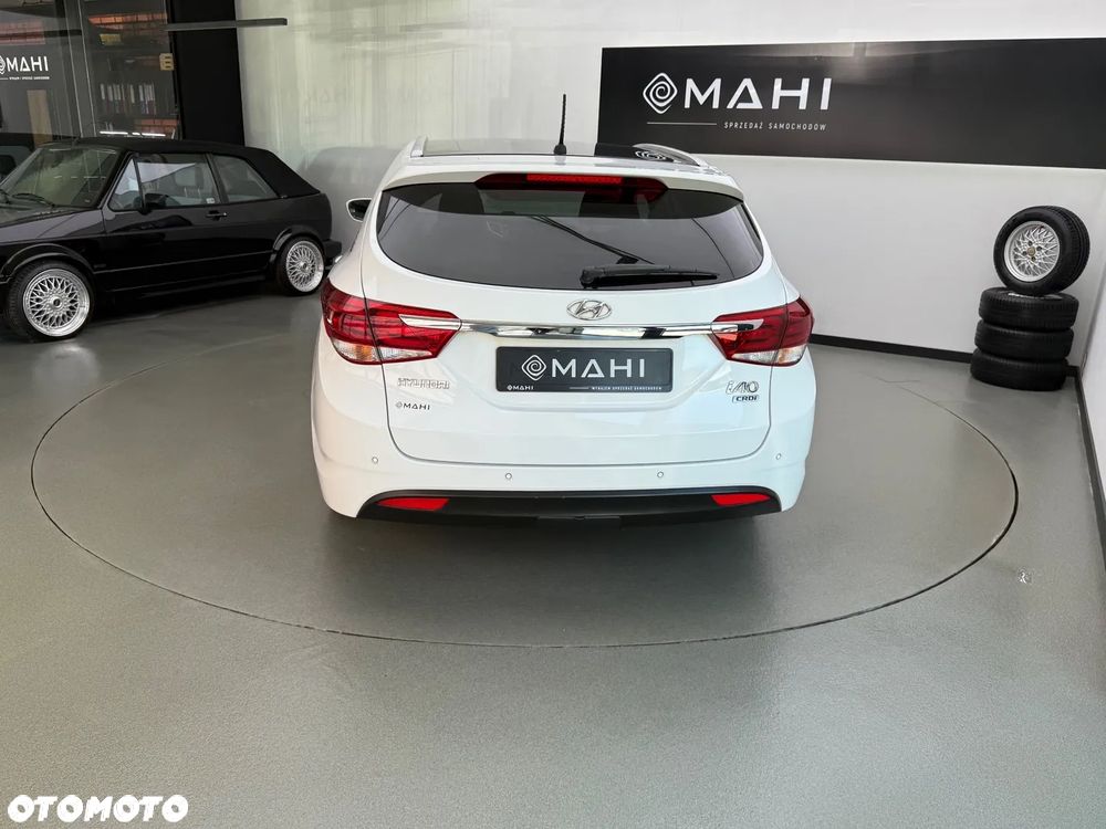 Hyundai i40 Kombi 1.7 CRDi Premium - 8