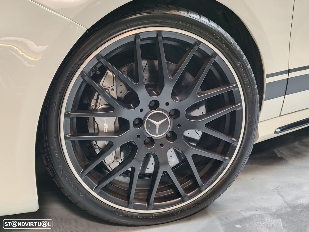 Mercedes-Benz A 45 AMG 4Matic Speedshift 7G-DCT - 26