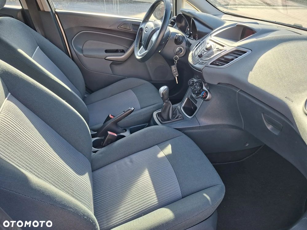 Ford Fiesta - 5