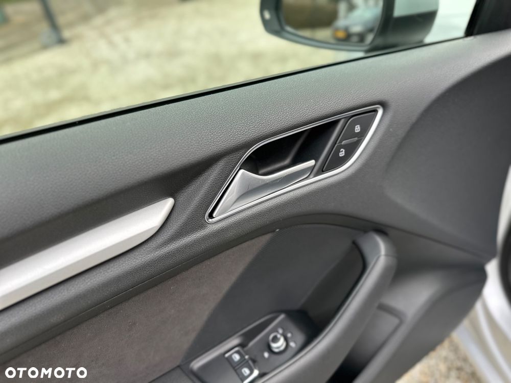 Audi A3 3-drzwiowe 1.4 TFSI S line Sportpaket - 28