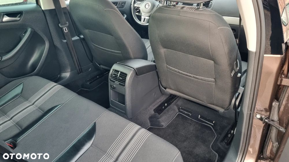 Volkswagen Jetta 1.2 TSI BlueMotion Technology Comfortline - 34
