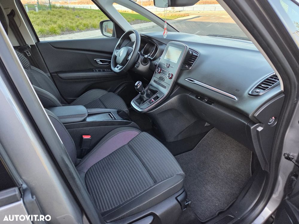 Renault Scenic BLUE dCi 120 BUSINESS EDITION - 16