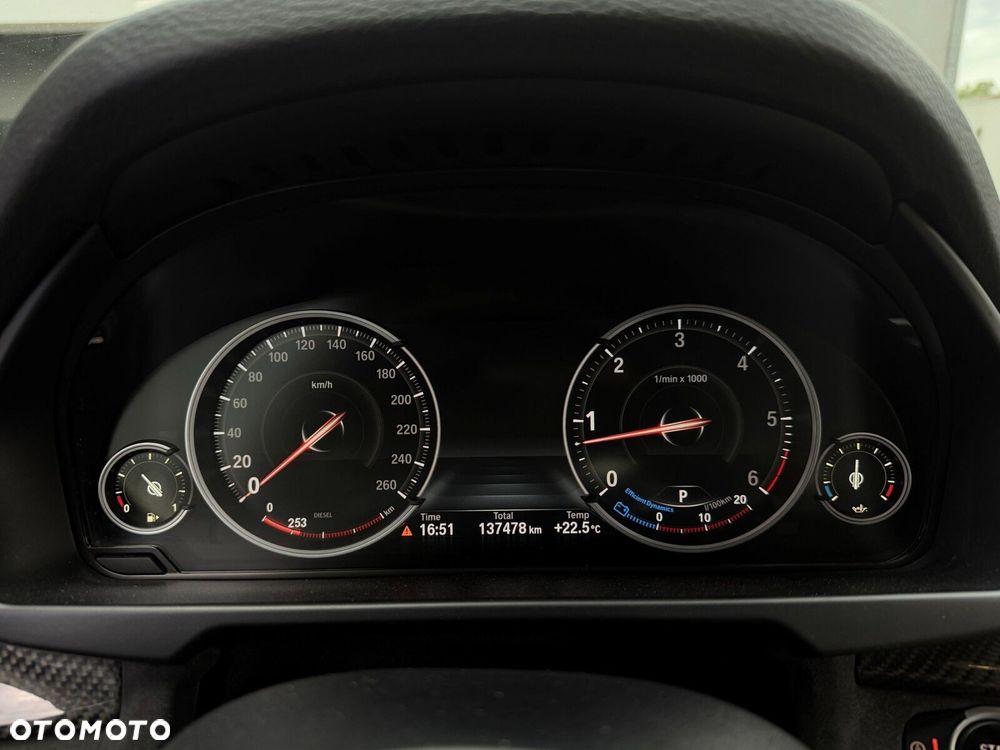 BMW X5 xDrive30d - 14