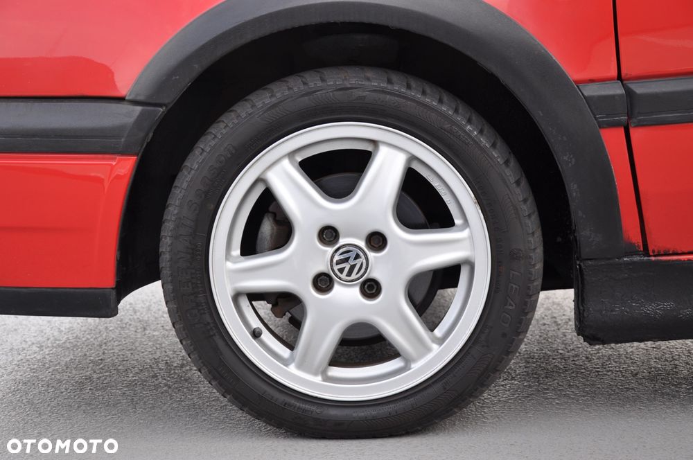 Volkswagen Golf - 19