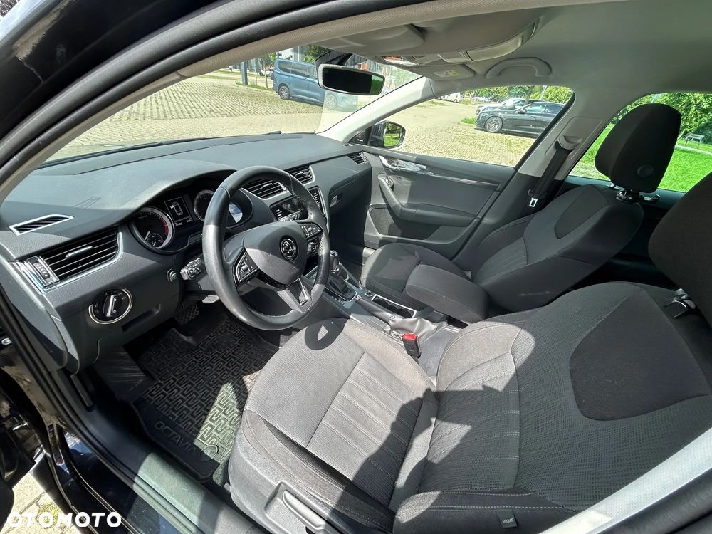 Skoda Octavia 1.5 TSI ACT Style DSG - 7