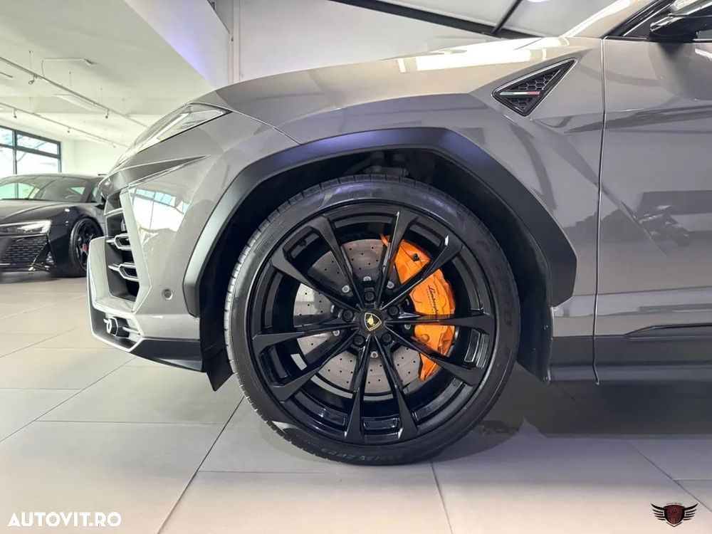 Lamborghini URUS Standard - 14
