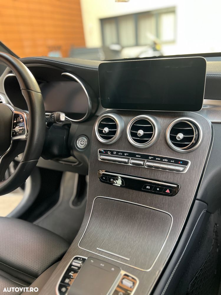 Mercedes-Benz GLC 220 d 4MATIC - 35