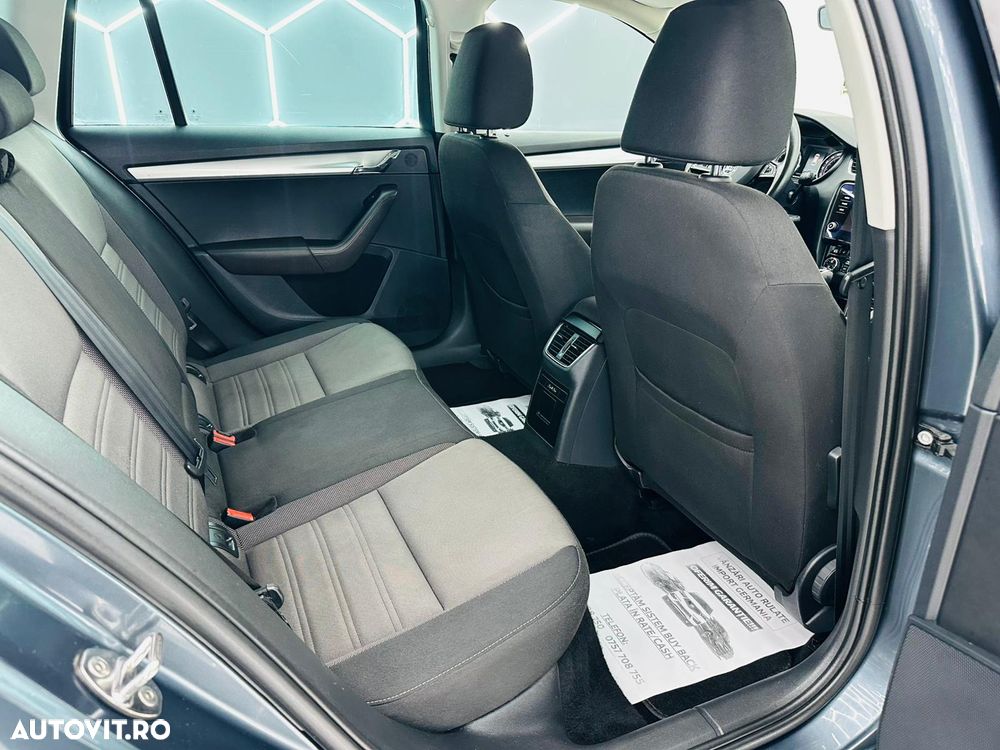 Skoda Octavia Combi 1.6 TDI DSG Premium Edition - 7