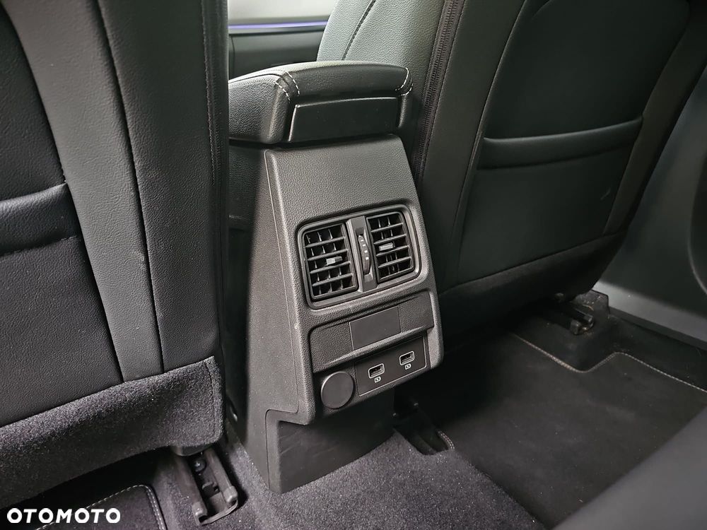 Renault Arkana 1.6 E-TECH Intens MMT - 9