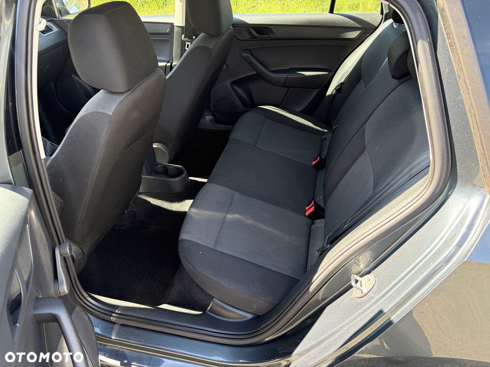 Skoda RAPID - 6