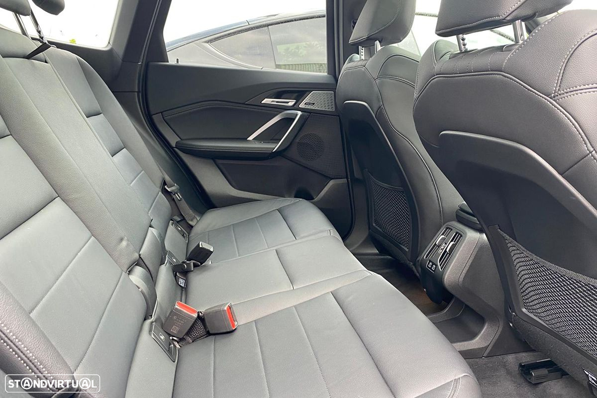 BMW iX1 xDrive30 Pack Desportivo M - 17
