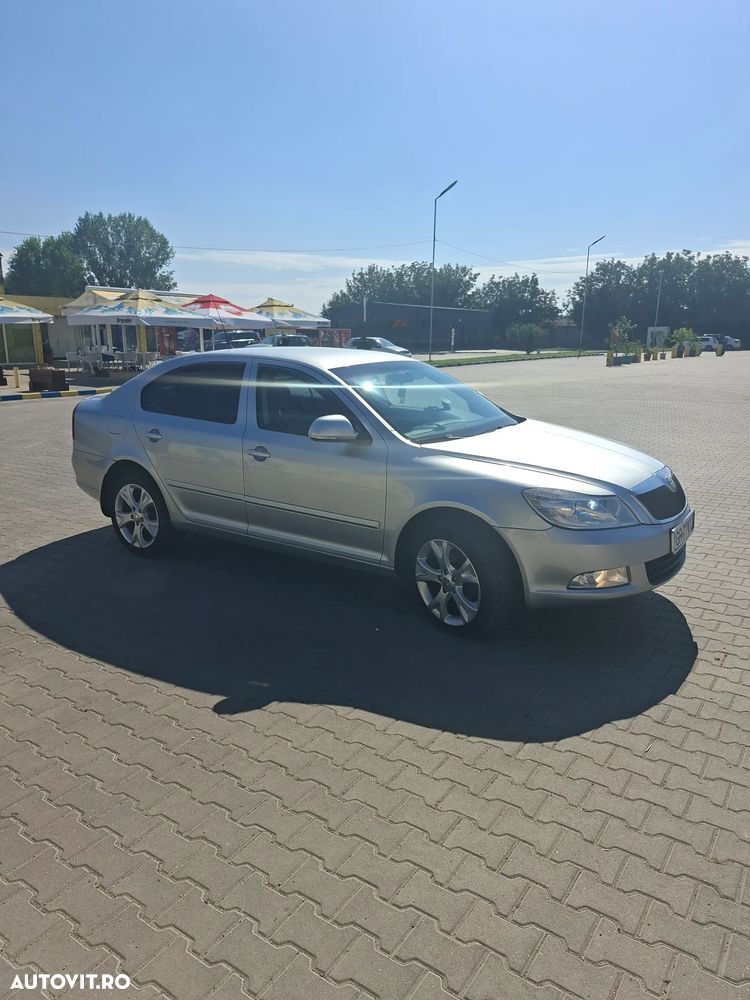 Skoda Octavia 1.6 TDI ELEGANCE - 2