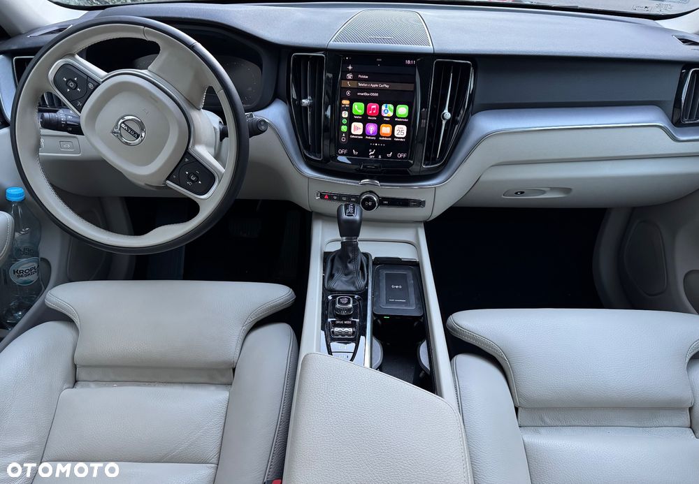 Volvo XC 60 D4 Momentum Pro - 16