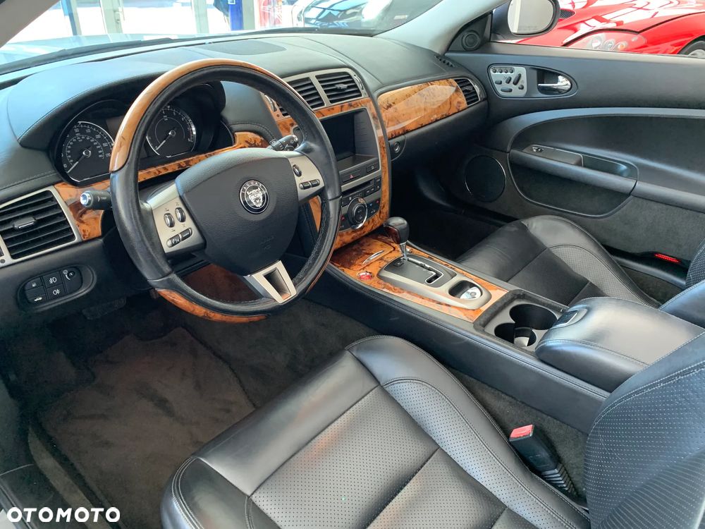 Jaguar XK 4.2 Coupe - 26