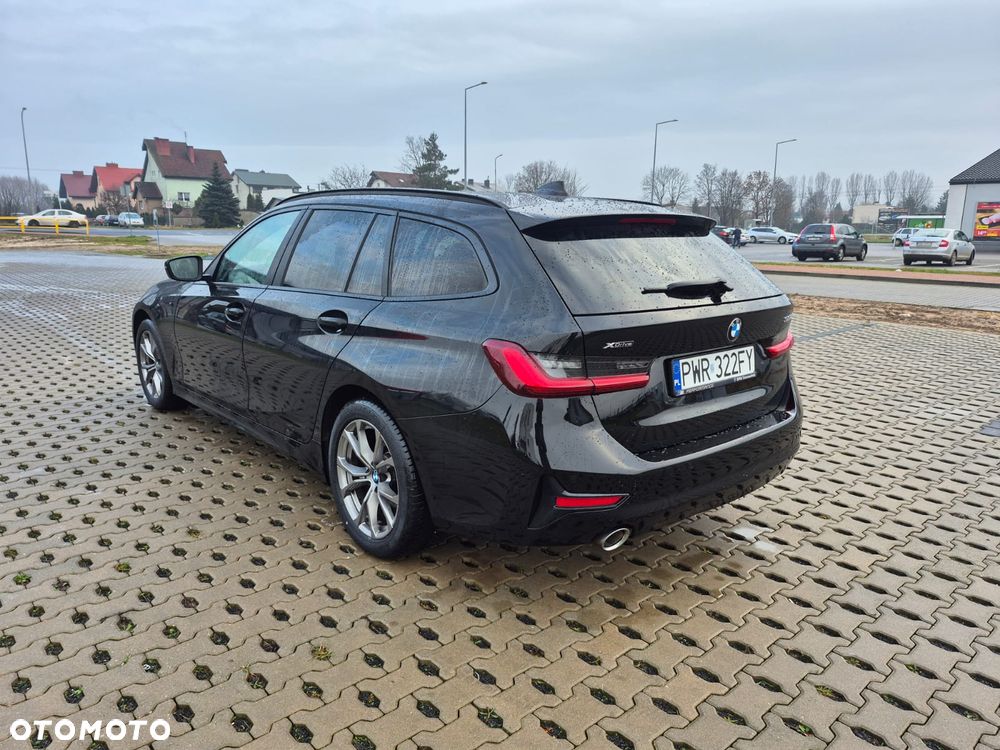 BMW Seria 3 320d xDrive Luxury Line Purity - 14