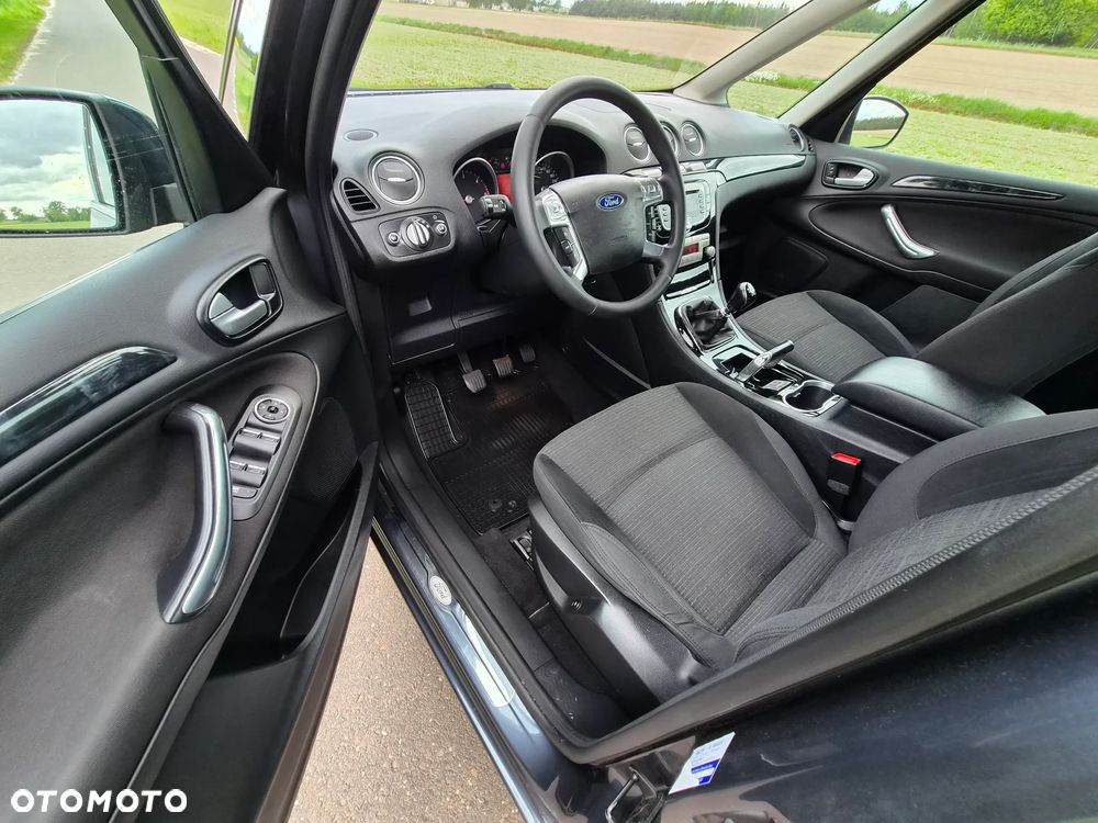 Ford Galaxy 2.0 TDCi DPF Ghia - 15