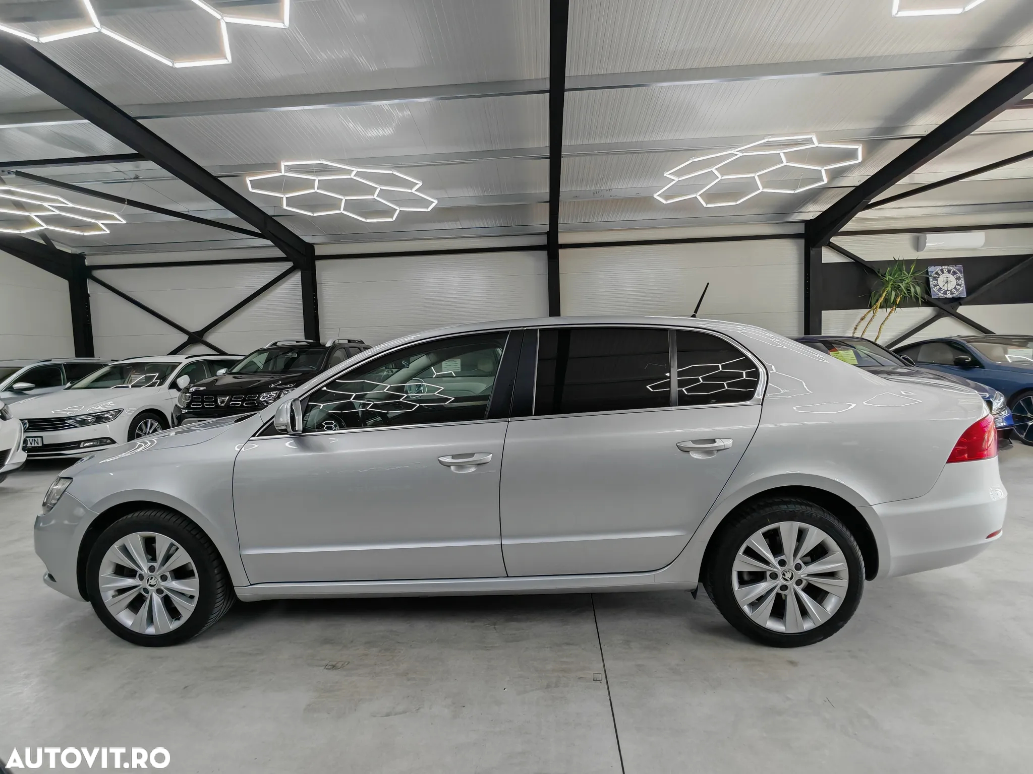 Skoda Superb 2.0 TSI Ambition - 6
