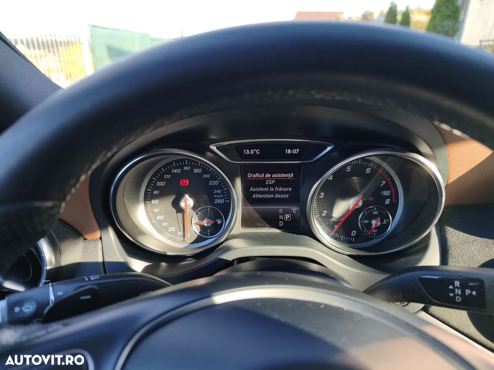 Mercedes-Benz CLA 180 - 13