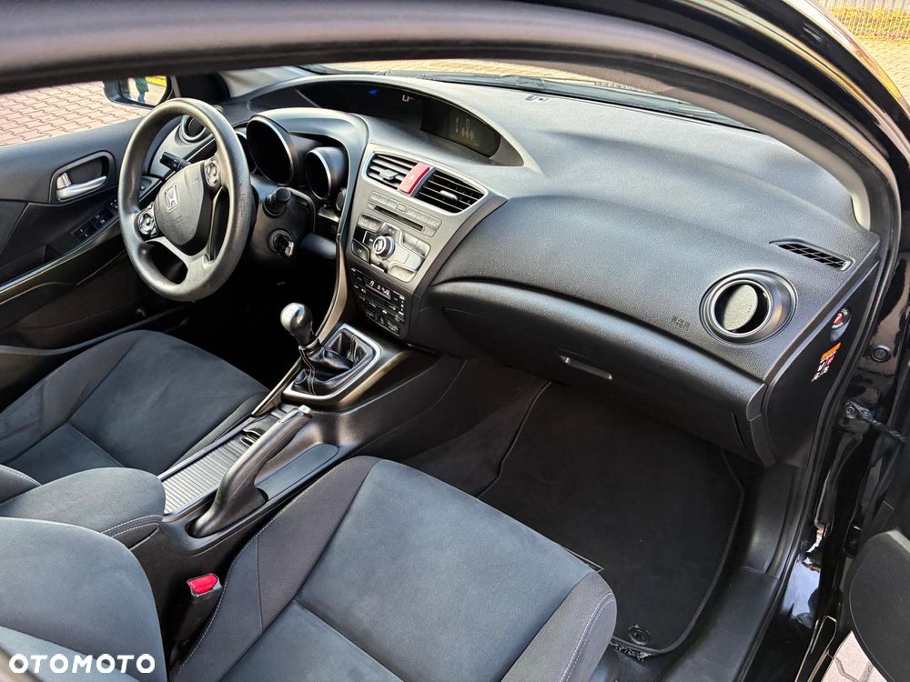 Honda Civic 1.6 i-DTEC Comfort Black Edition - 8