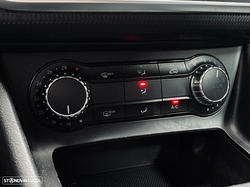 Mercedes-Benz A 180 d Urban - 29