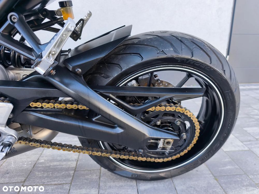 Yamaha MT - 27