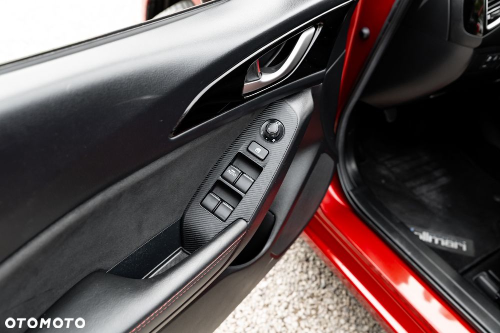 Mazda 3 SKYACTIV-G 120 NAKAMA - 19