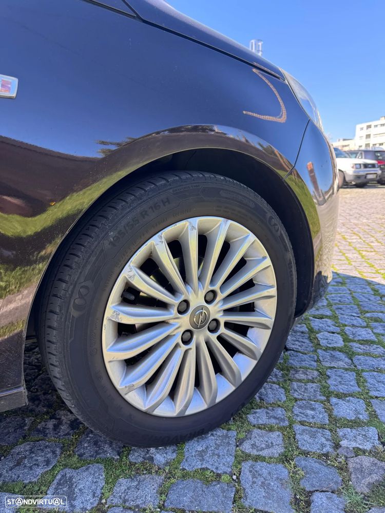 Opel Adam 1.2 Glam - 17