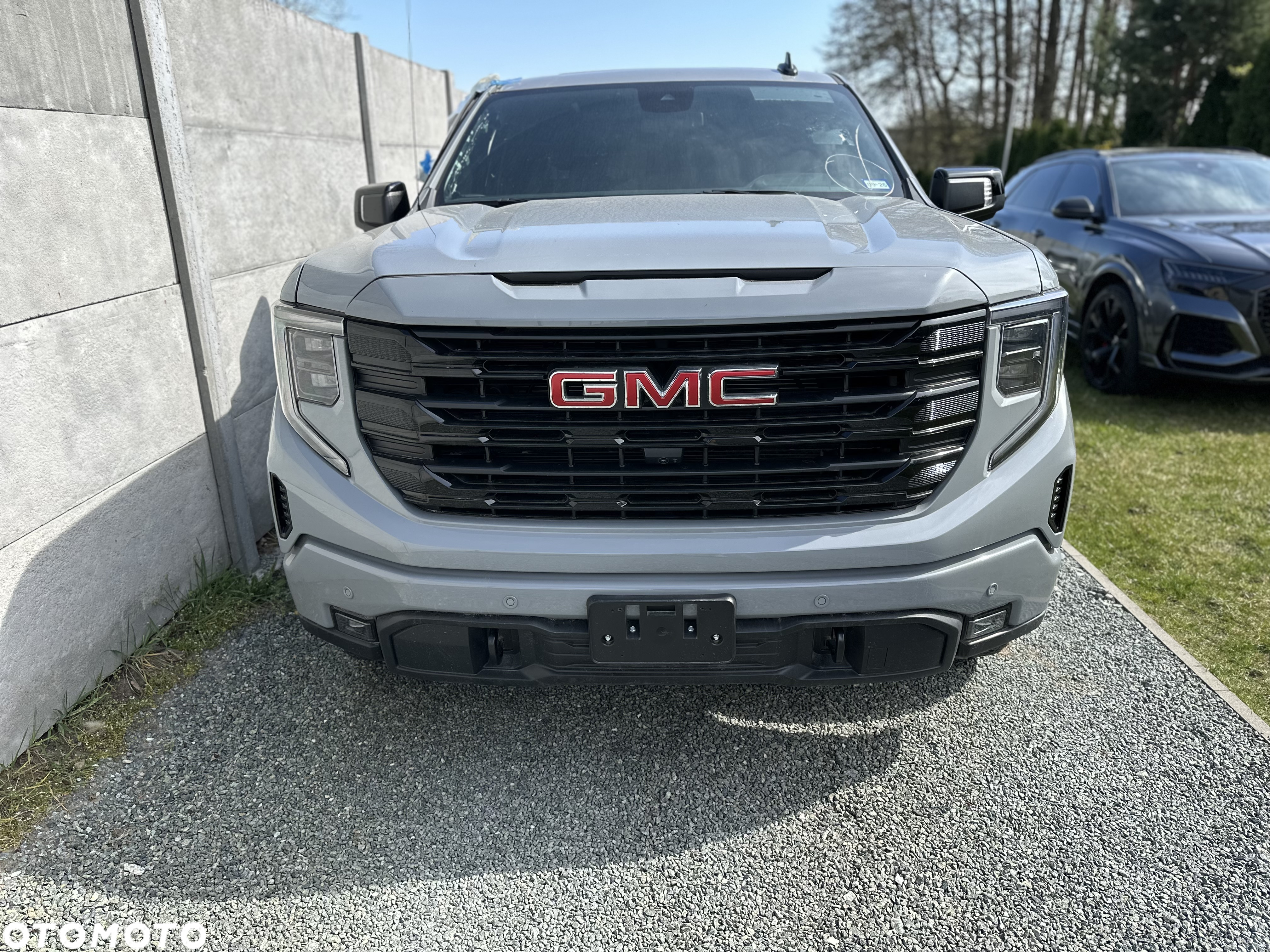 GMC Sierra - 6