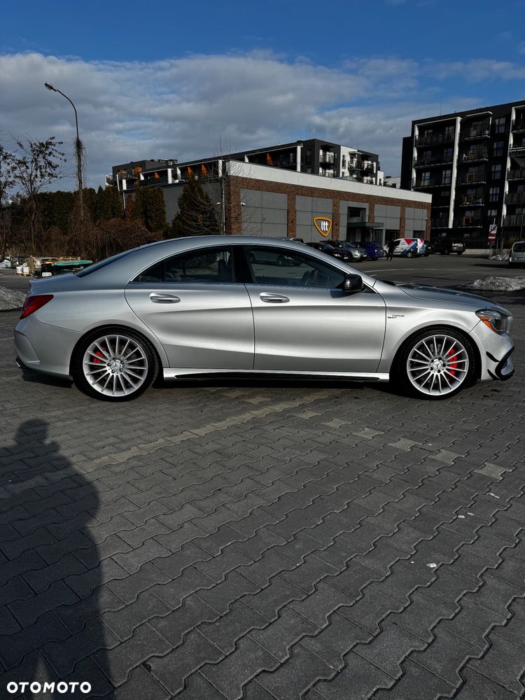 Mercedes-Benz CLA 45 AMG 4Matic 7G-DCT - 7