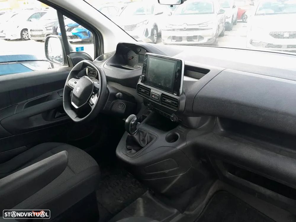 Peugeot Partner BlueHDi 100 L2 Cabine Dupla - 3