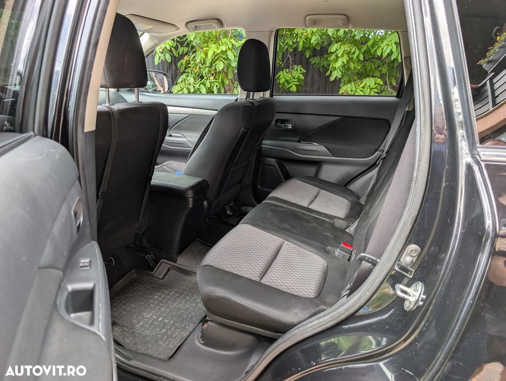 Mitsubishi Outlander 2.2 DI-D 4WD Intense - 9