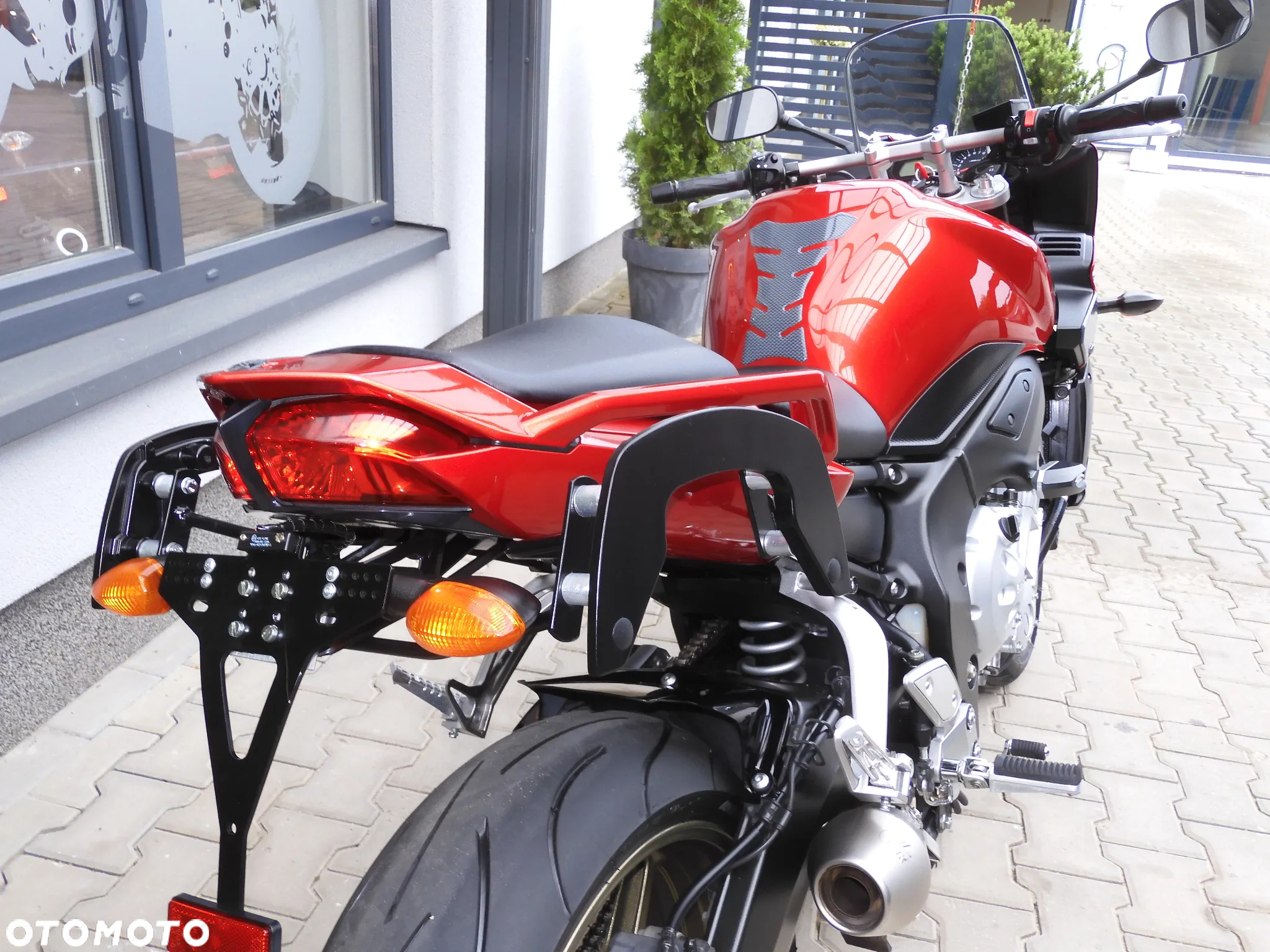 Yamaha FZ - 10