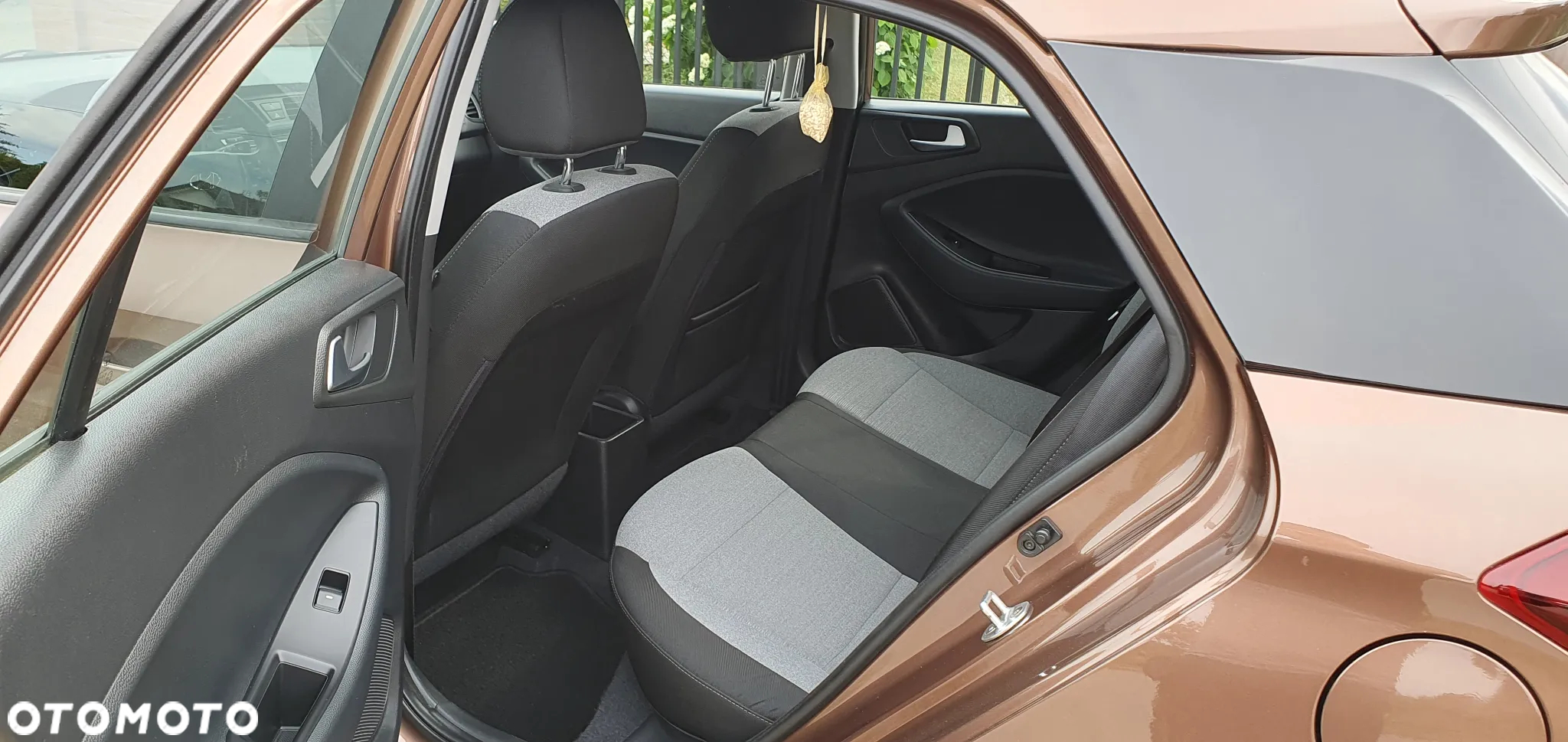 Hyundai i20 1.2 YES Silver - 20