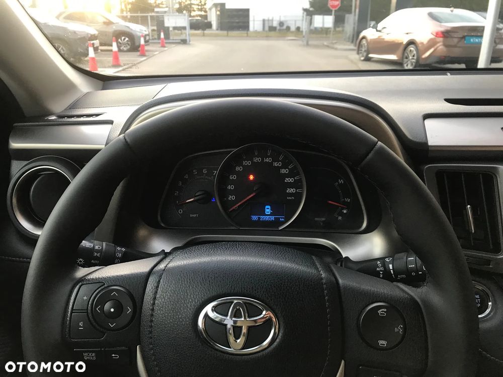 Toyota RAV4 2.0 D-4D Premium - 27