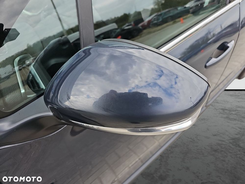 Peugeot 2008 1.2 Pure Tech GPF Allure S&S EAT6 - 14