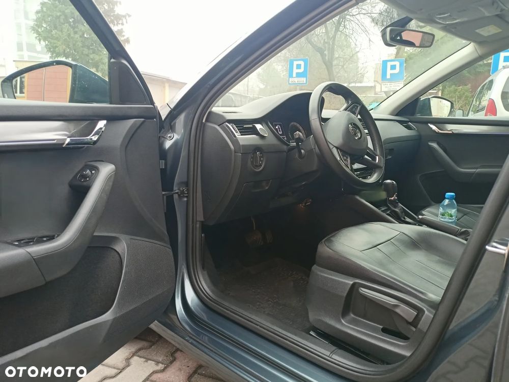 Skoda Octavia 1.5 TSI ACT Style DSG - 6