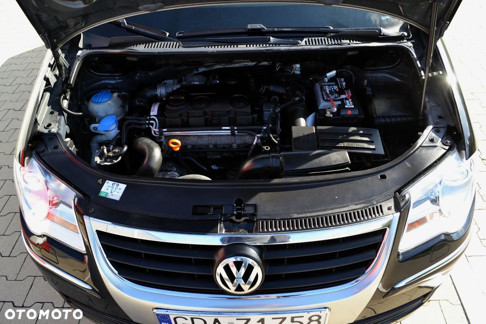 Volkswagen Touran 1.9 TDI DPF DSG Highline - 37