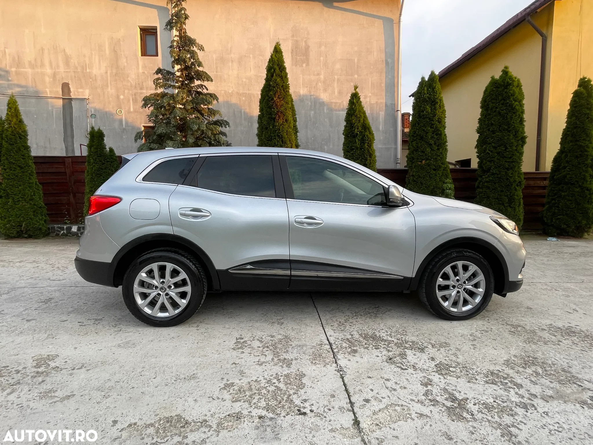 Renault Kadjar TCe EDC GPF Intens - 11