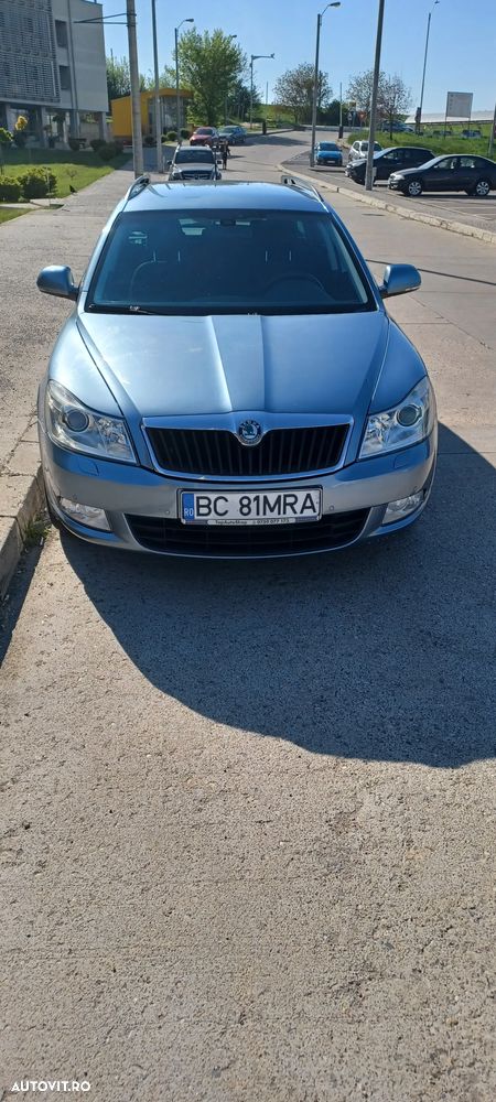 Skoda Octavia 1.8 TSI DSG FAMILY - 5