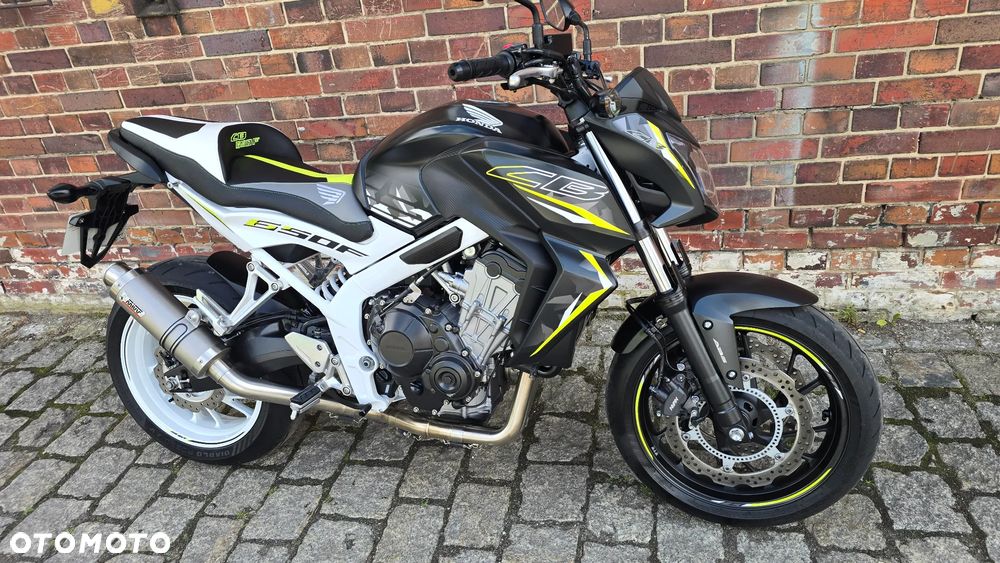Honda CB - 22