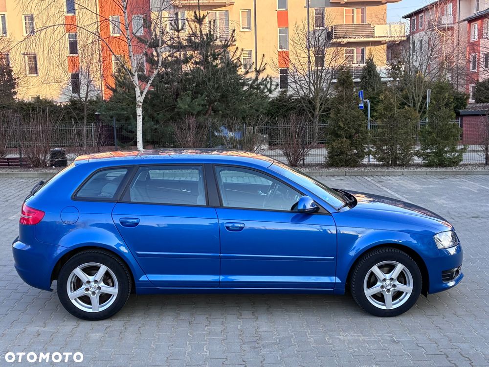Audi A3 Sportback 1.6 Ambiente - 21