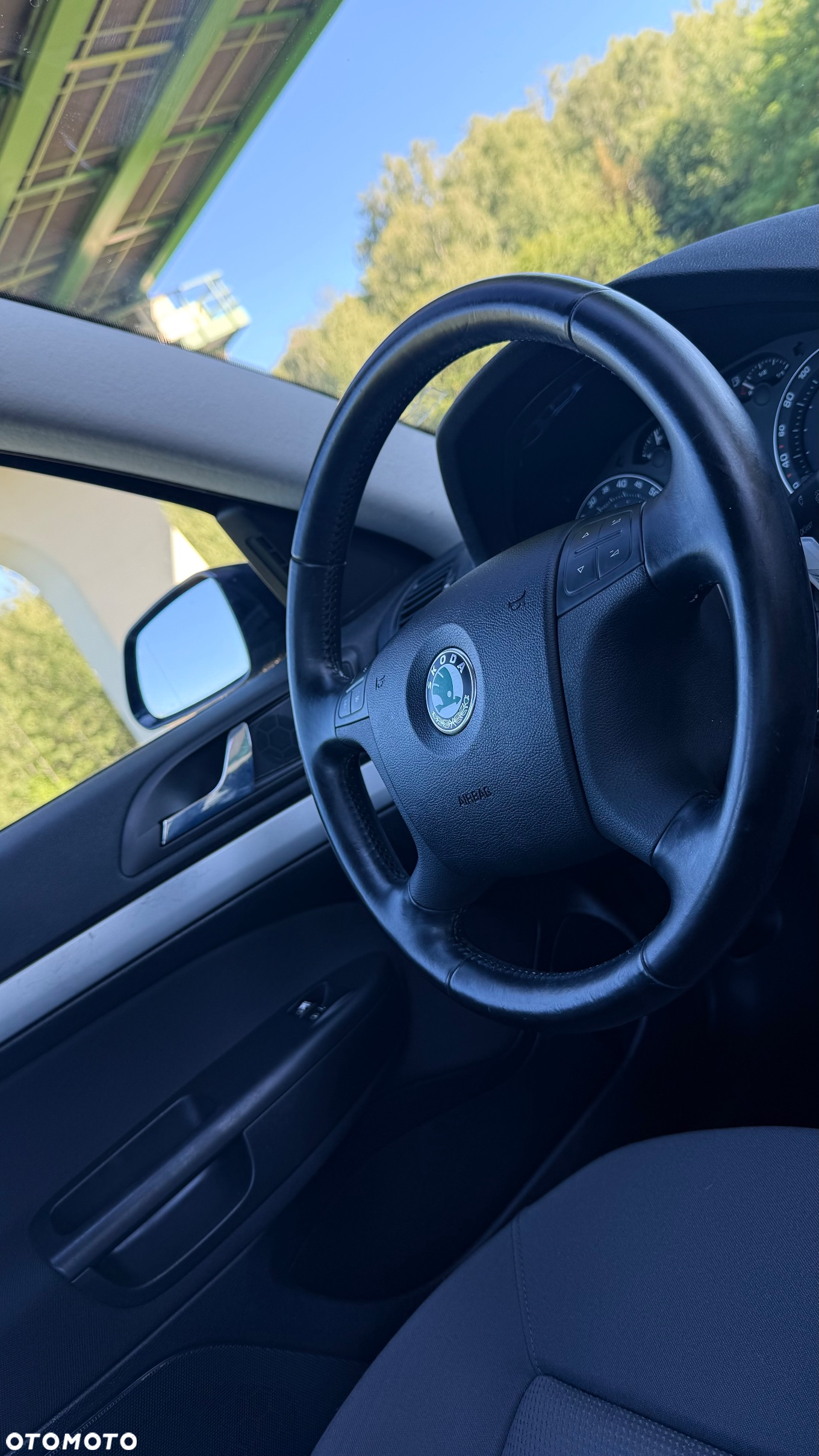 Skoda Octavia 1.6 FSI Ambiente - 14