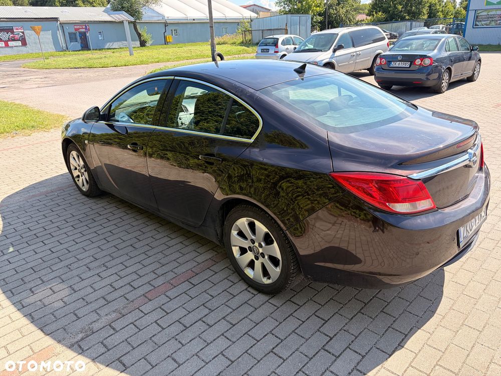 Opel Insignia 1.8 - 6
