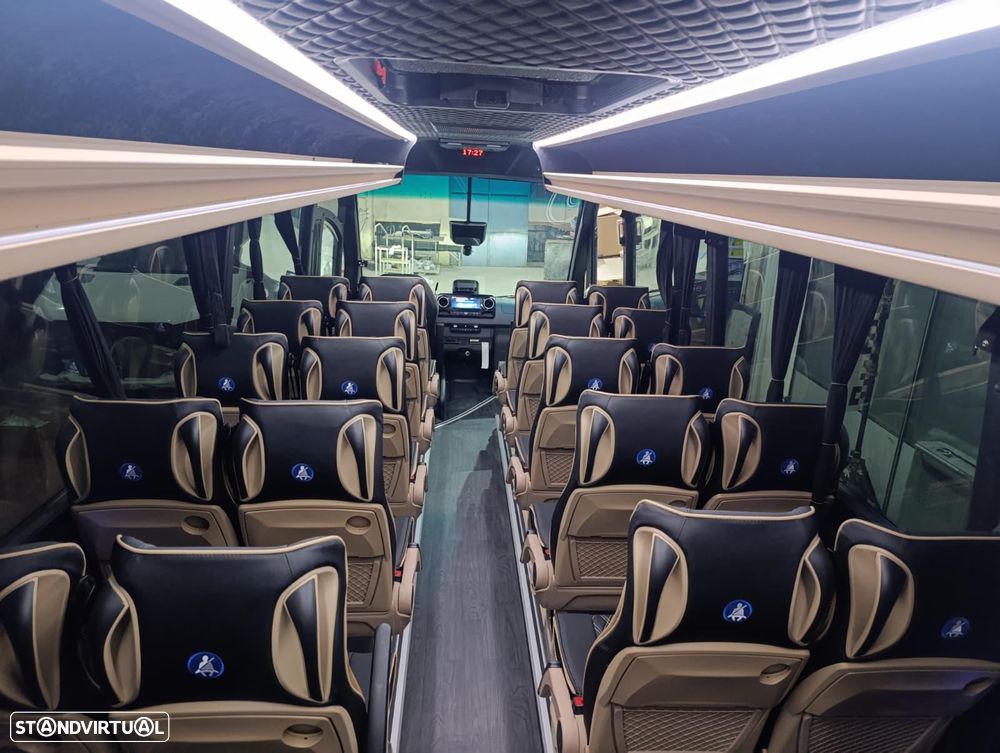 Mercedes Benz Sprinter 819 - 7