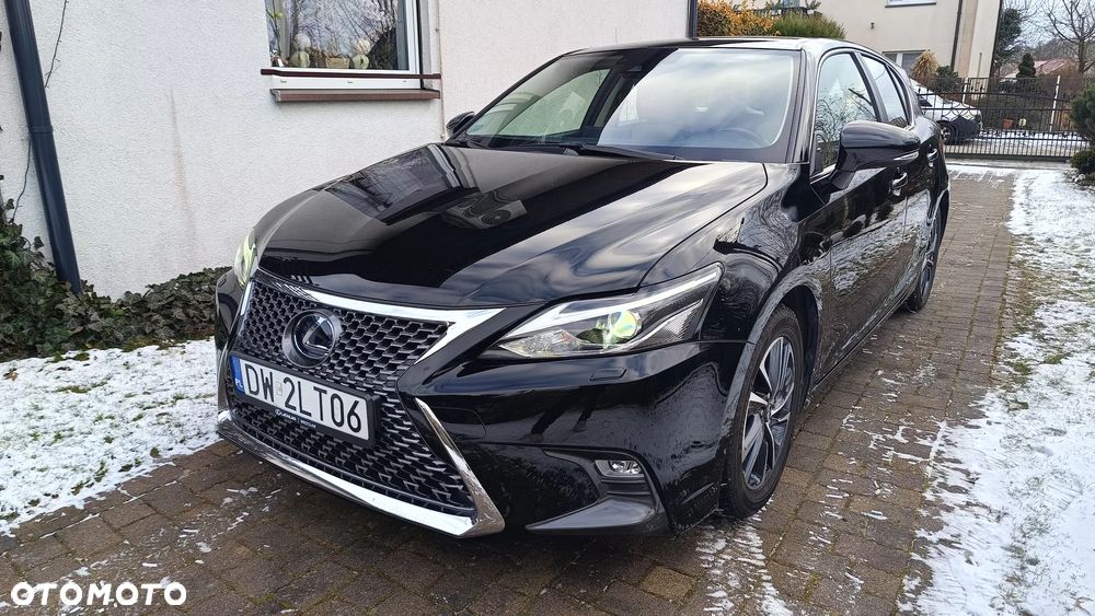 Lexus CT 200h Business Edition - 4