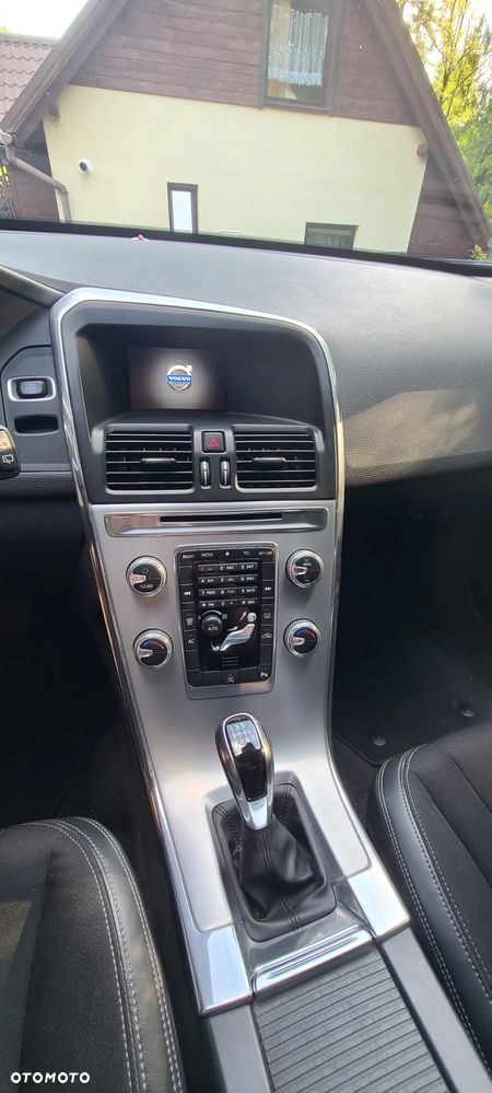 Volvo XC 60 D3 Momentum - 12