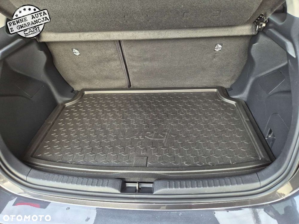 Toyota Yaris - 17
