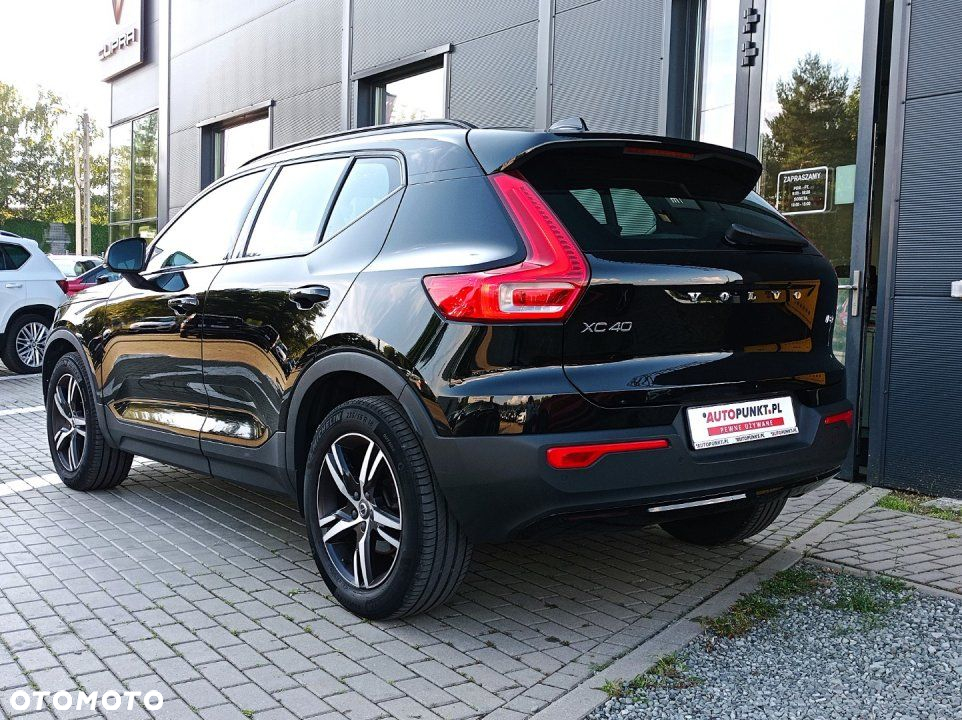 Volvo XC 40 - 3