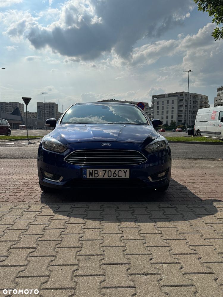 Ford Focus 1.6 Titanium - 2